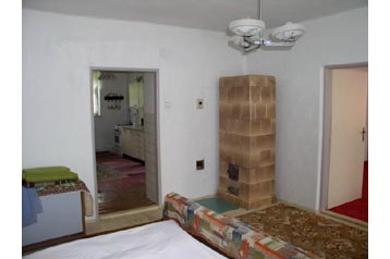 Slovacia Chata Nová Baňa, Exteriorul